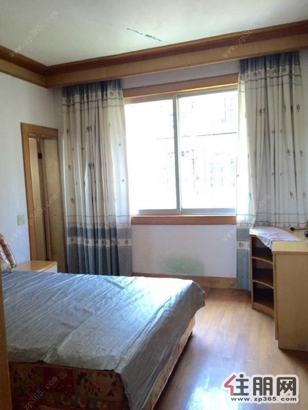 友谊路地委大院内精装3房2厅急租