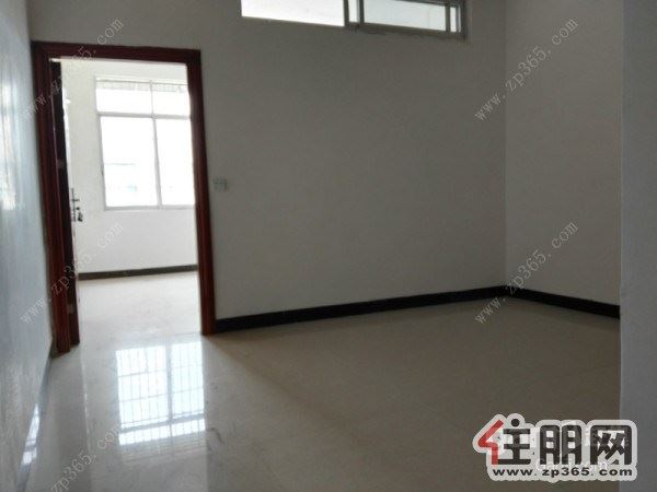 【万家房产】房子一房一厅初次出租,干净整