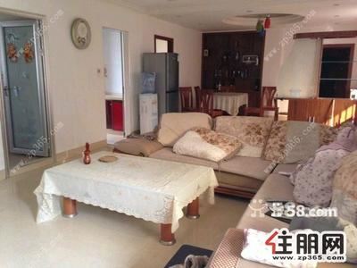 教育路，安吉棕榈湾4室2厅140平米精装修看