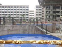 2011.4.2游泳池