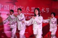 12.17 现场武术表演