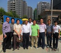 10月20日 考察团一行与韦垚安总经理合影