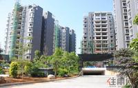 9月22日，地下停车场外部。