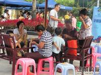 活动上有很多美味的食品