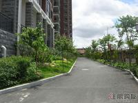 进入大门右侧的道路,方便车辆驶入停车场