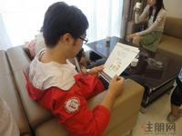 住朋网看房团挺进金鼎·国际花园