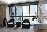 C3户型样板间之入户阳台的大飘窗