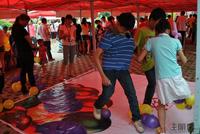 文华新城4·29举办"欢聚新城"游园活动