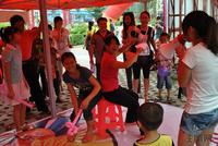 文华新城4·29举办"欢聚新城"游园活动