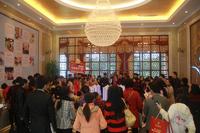 2012.12.01住朋网保利·爱琴海看房团现场