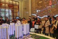 2012.12.01住朋网保利·爱琴海看房团现场