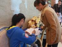 2012.12.01住朋网保利·爱琴海看房团现场