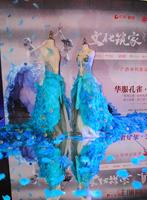 孔雀舞服空降龙城