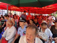 2013.07.14保利爱琴海“关爱老人 黄手环在行动”发布仪式