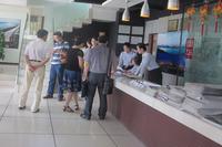 在水一方江景养生房为爱车加油