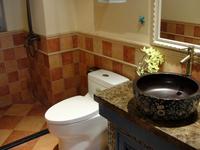 荣恒江景样板房之卫浴