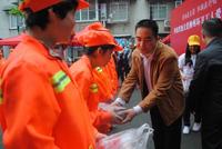 4.25华润在行动关爱环卫工人活动