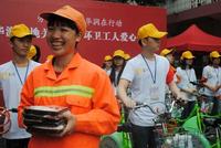 4.25华润在行动关爱环卫工人活动