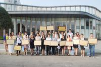 水上狂欢节合作伙伴授匾仪式在华润营销中心举行