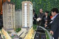 为客户讲解沙盘