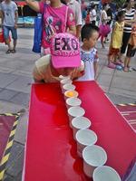 吹乒乓球