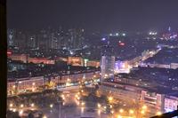 都市绿洲放眼城市的夜景