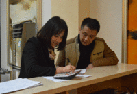 南俪5#楼开盘客户在咨询置业顾问