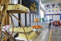 现场备齐水果、饮料、糕点等与大家共享