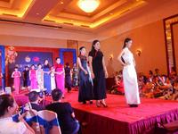 凯旋门入市发布会走秀环节