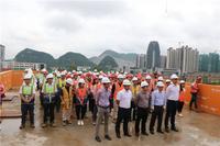 柳州华润大厦封顶仪式