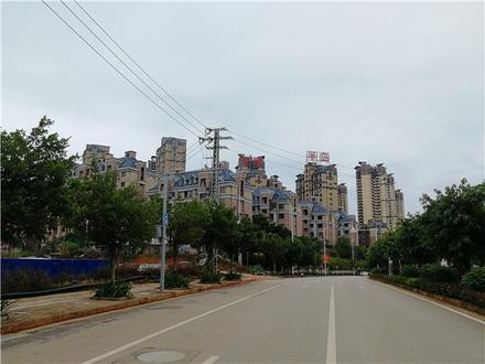 龙域香醍半岛周围实景图