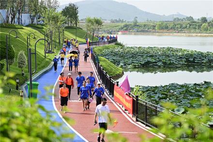 鹿寨碧桂园鹿鸣湖1號实景图