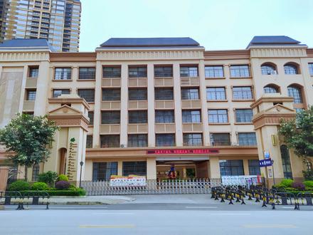 南宁市民主路小学佛子岭路校区