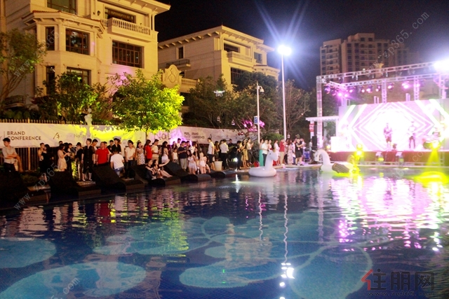 今夜碧桂园业主答谢会带你感受泳池电音趴的动