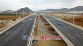 航拍下的柳州首条百米宽城市快速路——好！宽！