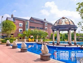 在如今这个连猪肉都在不断上涨的时代，买房仍是稳赚钱的投资方式之一！