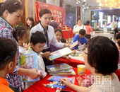 亲子携手，玩转创意！万昌·东方巴黎湖岸陶瓷彩绘、拼图DIY欢乐来袭！