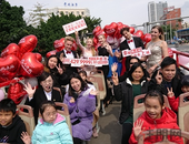 【碧桂园·中央上城】双层巴士巡游全城，与美模一起鉴赏一城繁华