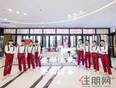 他们@所有人：本**来这里抽奖，奖品是路易斯威登、古驰包包........