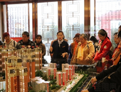 上周日，这群网友攻入玉东两大品质热盘...现场情况火爆