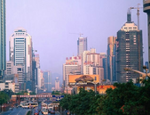 热的热 冷的冷：楼市进入或抬或压时刻