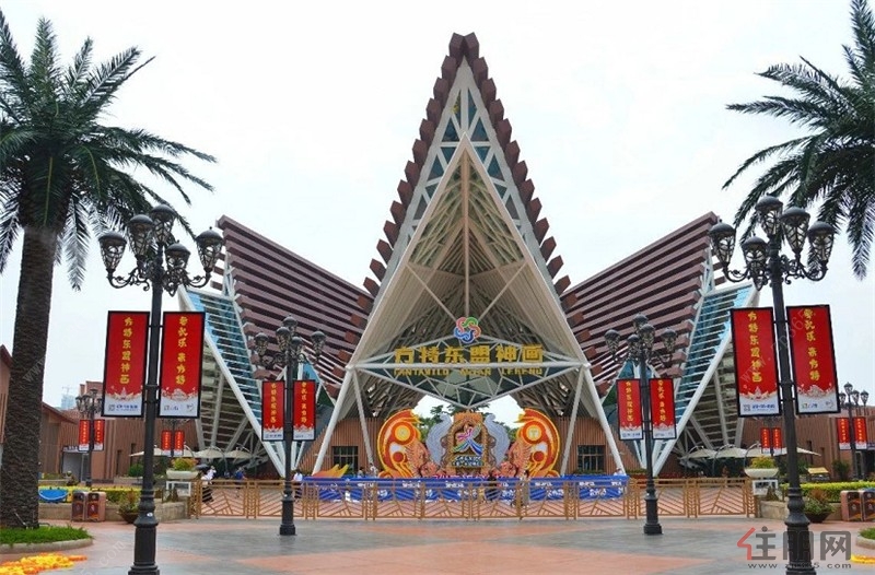 方特东盟神画位于南宁市青秀区青环路66号,要以 巨型球幕影院,幻影