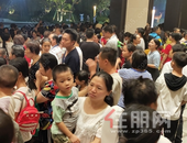 彰泰·十里江湾丨售楼部开放当天超6000人参观！贵港首席江岸网红神盘诞生