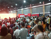 火! 现场直击! 融创九熙府**开盘! 450组客户来买364套房!