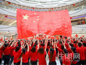 欢庆新中国成立70周年 —— 全国295座万达广场同唱《我和我的祖国》