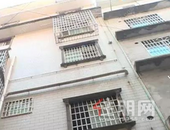 柳州一市民委托中介卖房 房子过户了钱没到手