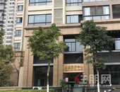 墙砖脱落砸坏新车 柳州盛天悦景台：与房开无关