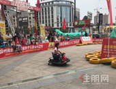 定了！过年放假就来这里玩，跑跑卡丁车震撼来袭，湖岸陪你闹新春