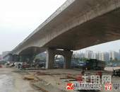 玉城二环南与民主南路交叉枢纽工程新进展：高架桥主体5月底完成建设