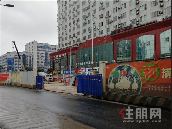 皇巢北郡周边在建地铁实景图.jpg